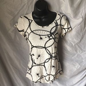 White and black distressed antique bicycle print